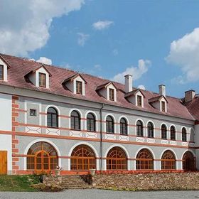 Penzion Zámek Libouň Zvěstov