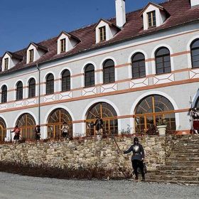 Penzion Zámek Libouň Zvěstov