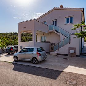 Apartman Bilice - CDJ823