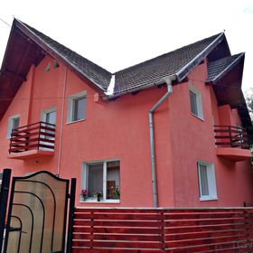 Pensiunea Livada cu meri Lădăuți