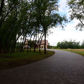 Ébredj a tanyán Zsindelyes Érpatak