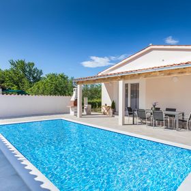 Vendégház Valbandon - CIF882