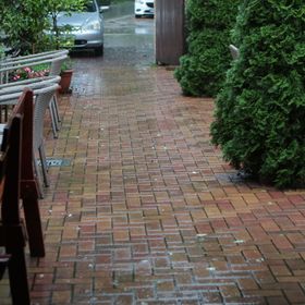 V8 Kelemen Panzió Makó