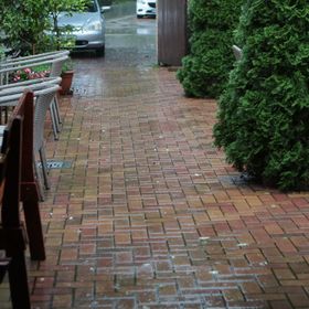 V8 Kelemen Panzió Makó