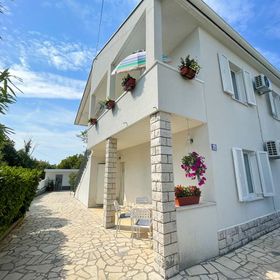 Apartmani Kristina Jadranovo