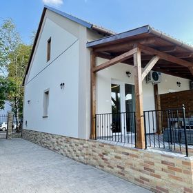 Vörösmarty Apartman Makó