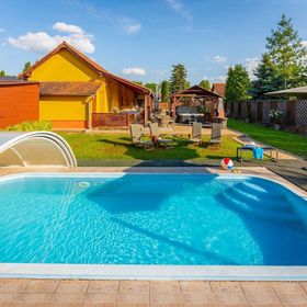 Fiesta Balaton Villa Balatonszárszó