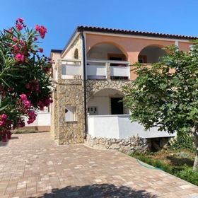 Apartmani Darija Vir