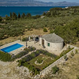 House Magical Island Mirca