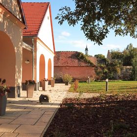 Széchenyi Kúria Monok