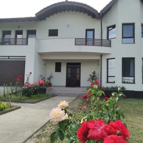 Vila Aladin Târgu Jiu