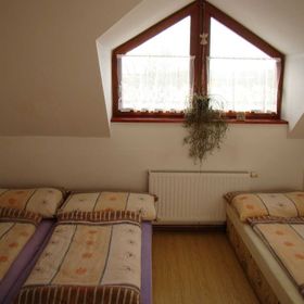 Penzion a Vinný sklep Mičulka Blatnička