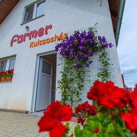 Casa de la Fermă Corund