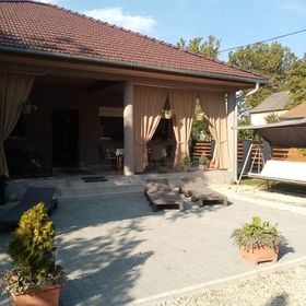 Ilona vendégház Balatonmáriafürdő