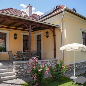 Várkert Deluxe Apartmanház Miskolc