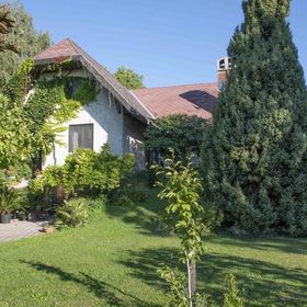 Folly Villa Gyenesdiás