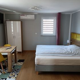 Noclegi u Moni Pokoje Hotelowe Zielona Góra