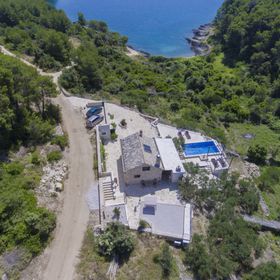 Villa Rokova Vala Sumartin