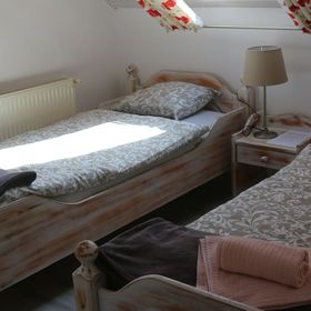 Gyulavezér Lovasbirodalma Panzió Gyulakeszi