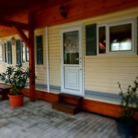 Longi Vendégház Szegilong