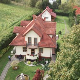 Bieszczady 111 domki i pokoje 