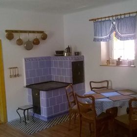 Chalupa u Dalešické přehrady Mohelno