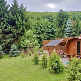 Relax Wellness Apartman Parádsasvár