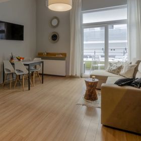 HOLIDAY HOME Apart 013 przy plaży z balkonem