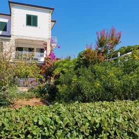 Apartmanok A Tenger Mellett Vinisce, Trogir - 4288 Vinišće