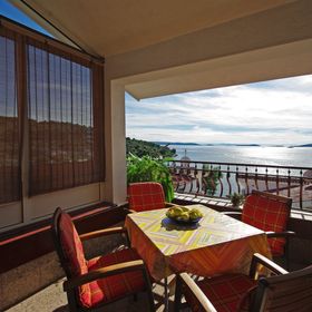 Apartmanok A Tenger Mellett Okrug Donji, Ciovo - 18300 Okrug Donji