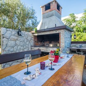 Apartmanok Parkolóhellyel Vir - 18532