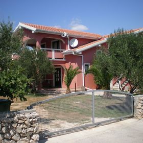 Apartmanok A Tenger Mellett Vir - 18533