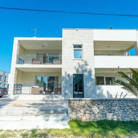 Apartmanok Parkolóhellyel Vir - 18539