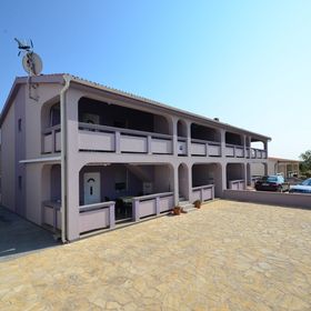 Apartmanok Parkolóhellyel Vir - Kozjak, Vir - 18556 Vir - Kozjak