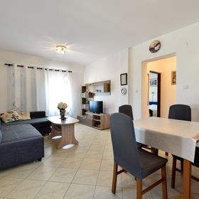 Apartmanok Parkolóhellyel Vir - 18605