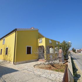 Apartmanok Parkolóhellyel Vir - 18607