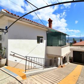 Apartmanok Parkolóhellyel Silo, Krk - 18735 Šilo