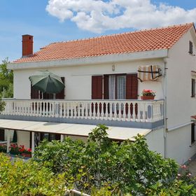 Apartmanok Parkolóhellyel Silo, Krk - 18752 Šilo