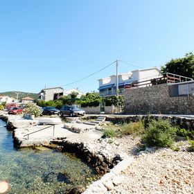 Apartmanok A Tenger Mellett Vinisce, Trogir - 19014 Vinišće