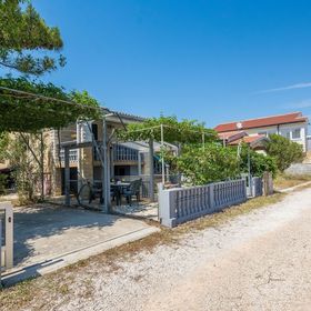 Apartmanok A Tenger Mellett Vir - Kozjak, Vir - 19094 Vir - Kozjak