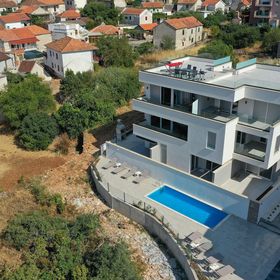 Apartman Okrug Gornji - CDC835