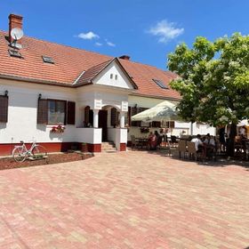 Noble'S Panzió Nemesnép