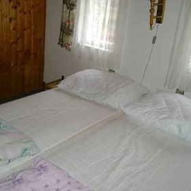 Chata Orasice Počedělice