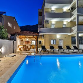 Apartman Kaštel Gomilica - CDC842