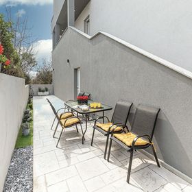 Apartman Kaštel Gomilica - CDC837