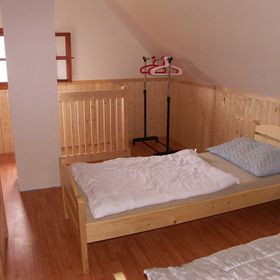 Chaty u rybníka Brodský Červený Kostelec