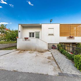 Apartman Kaštel Lukšić - CDC846