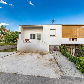 Apartman Kaštel Lukšić - CDC846