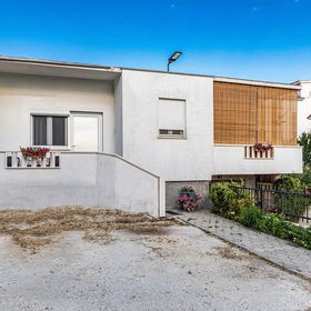 Apartman Kaštel Lukšić - CDC846