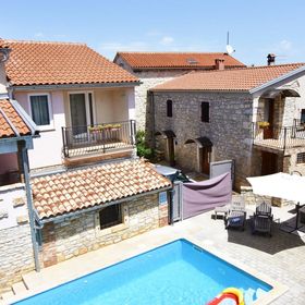 Apartmani Fiorela Tar